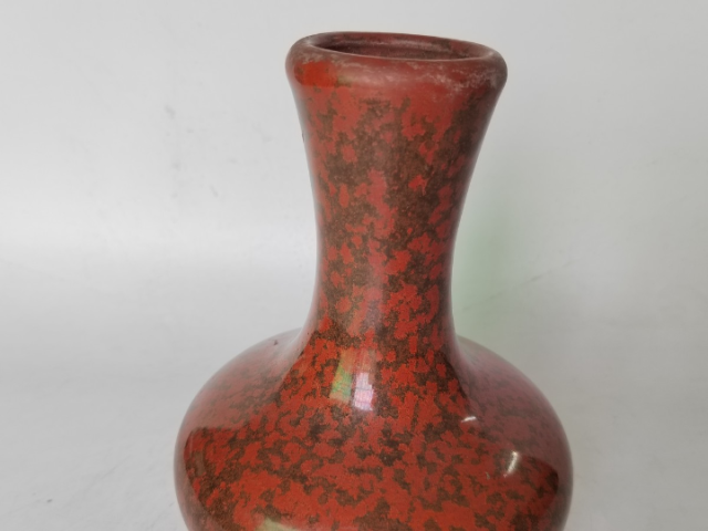 古玩陶瓷紅釉瓶拍賣,當前價格130元