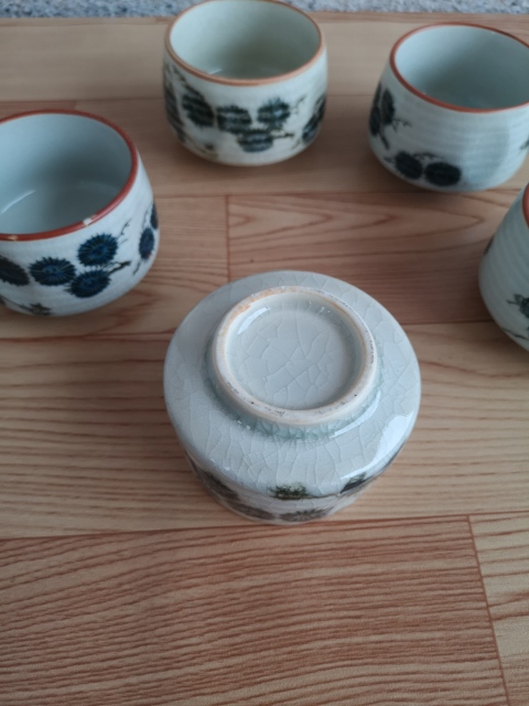 古玩陶瓷六十至八十年代花卉紋杯拍賣，當(dāng)前價格260元