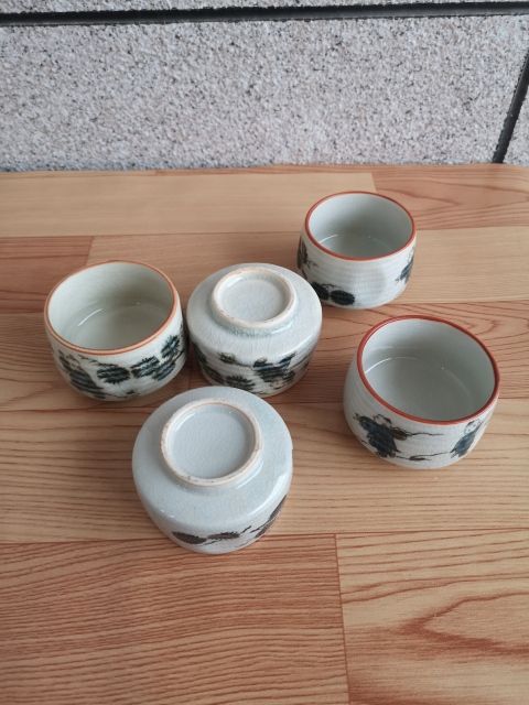 古玩陶瓷六十至八十年代花卉紋杯拍賣，當(dāng)前價格260元