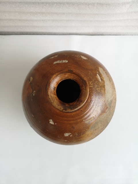 古玩陶瓷明代褐釉瓶拍賣,當(dāng)前價格850元