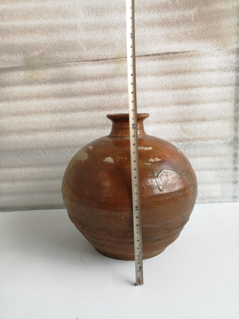 古玩陶瓷明代褐釉瓶拍賣,當(dāng)前價格850元
