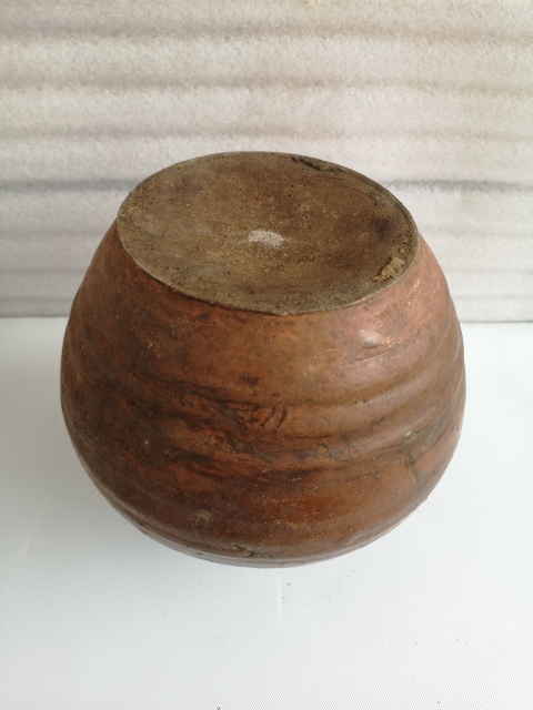 古玩陶瓷明代褐釉瓶拍賣,當(dāng)前價格850元
