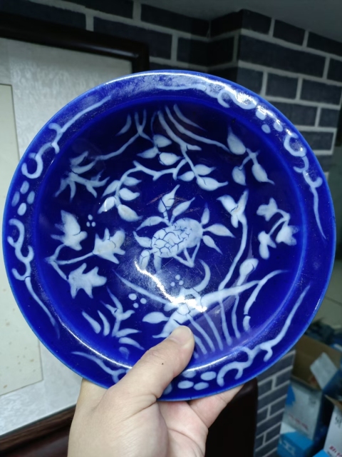 古玩陶瓷霽藍釉堆白花卉紋高足貢盤拍賣,當前價格3200元