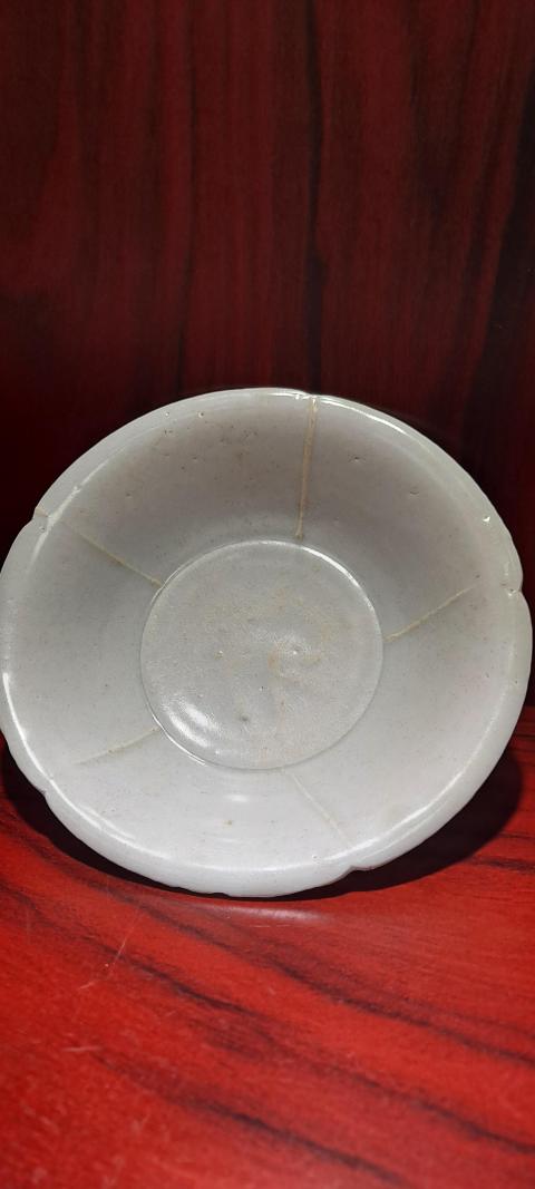 古玩陶瓷宋影青花口出筋碗拍賣，當(dāng)前價格3600元