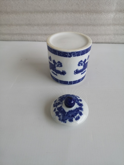 古玩陶瓷六十至八十年代青花龍紋蓋罐拍賣，當前價格298元