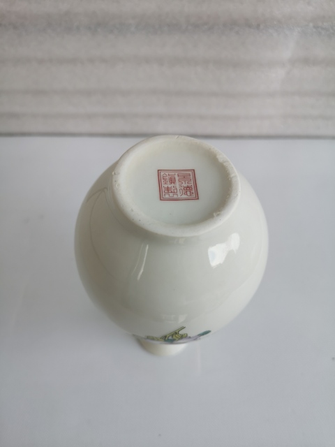 古玩陶瓷六十至八十年代鶴紋玉壺春瓶拍賣,當(dāng)前價格268元
