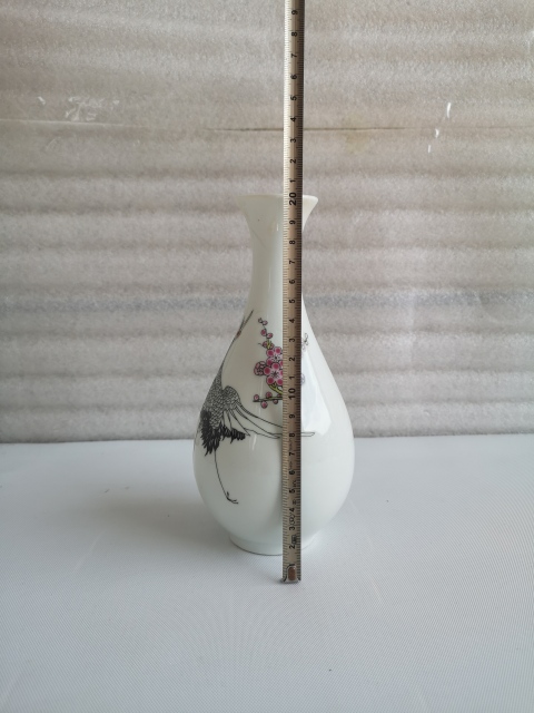 古玩陶瓷六十至八十年代鶴紋玉壺春瓶拍賣,當(dāng)前價格268元