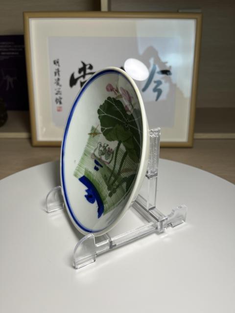 古玩陶瓷民國 精品蓮池游禽滿池嬌彩繪盤拍賣，當前價格280元