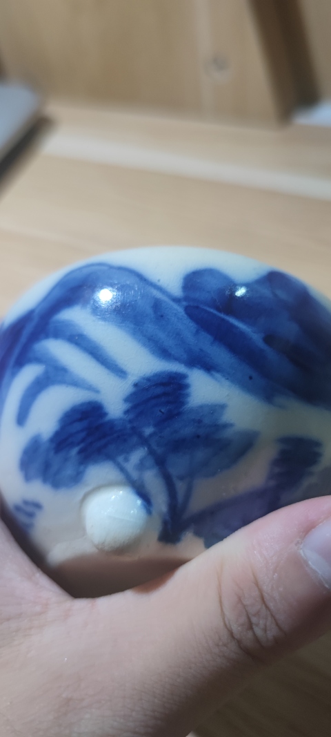 古玩陶瓷【望月樓】清晚期青花山水紋三足香爐拍賣,當(dāng)前價(jià)格800元