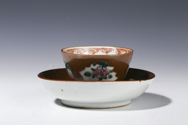 粉彩花樹紋杯 雍正御製 款 金彩 清時代 擺件 中国古玩唐物骨董時代物 A825 粉彩花樹紋杯 雍正御製 款 金彩 清時代 擺件 中国古玩唐物骨董