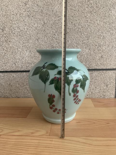 古玩陶瓷八十年代葡萄紋罐拍賣,當前價格350元