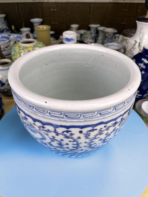 古玩陶瓷清嘉慶 精品青花淡描花卉紋卷缸(蘇州文物商店庫出)拍賣,當前價格5300元