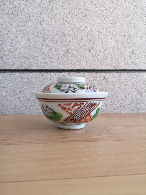 古玩陶瓷六十至八十年代松鶴紋蓋碗拍賣,當(dāng)前價(jià)格298元