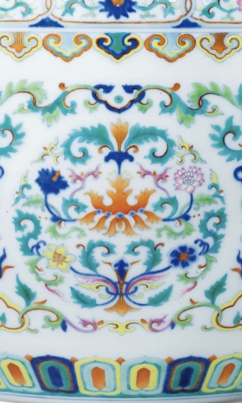古玩陶瓷清乾隆 斗彩團(tuán)花纏枝花卉紋缸（御用官窯）拍賣，當(dāng)前價(jià)格1380000元