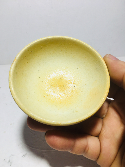 古玩陶瓷元代·米黃釉盞拍賣,當前價格0元