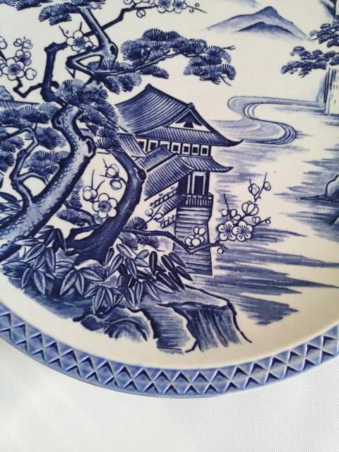 古玩陶瓷六十至八十年代山水紋青花盤拍賣，當前價格350元
