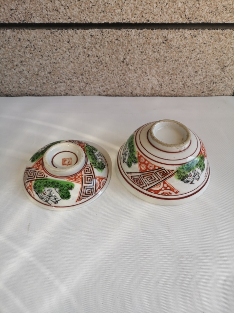 古玩陶瓷六十至八十年代松鶴紋蓋碗拍賣,當(dāng)前價(jià)格298元