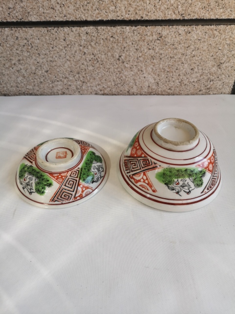古玩陶瓷六十至八十年代松鶴紋蓋碗拍賣,當(dāng)前價(jià)格298元