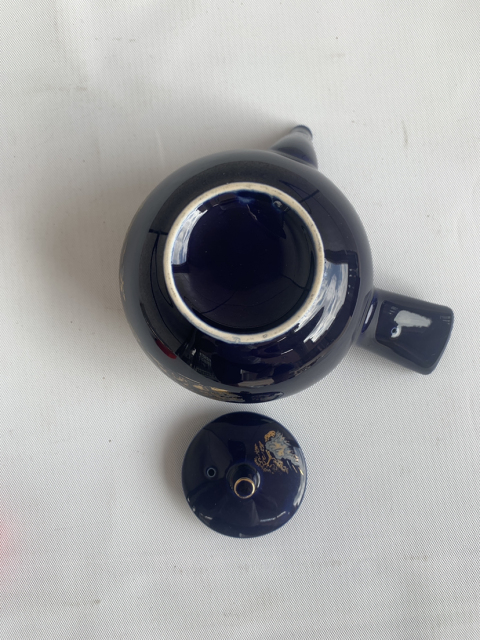 古玩陶瓷上世紀中期藍釉描金山水紋側把壺拍賣，當前價格350元