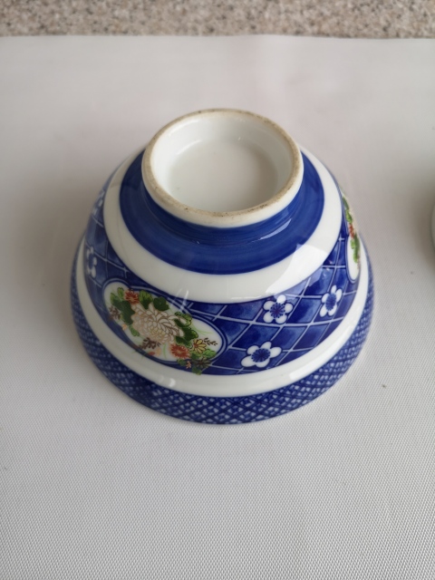 古玩陶瓷六十至八十年代青花加彩花卉紋蓋碗拍賣，當前價格298元