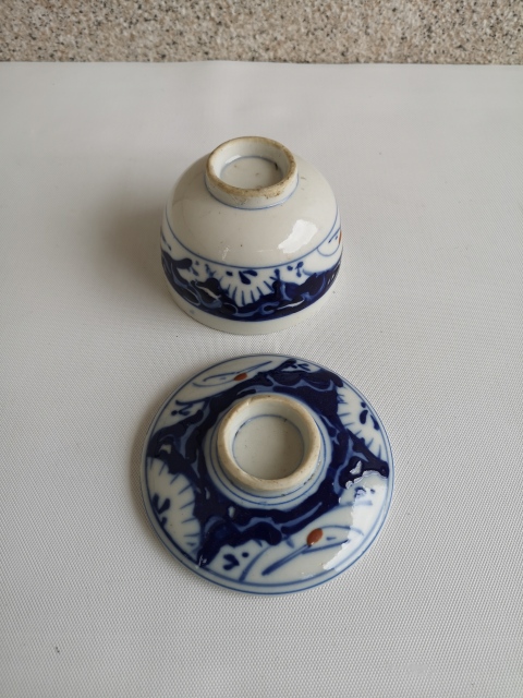 古玩陶瓷出口創(chuàng)匯期青花加彩蓋碗拍賣,當前價格398元
