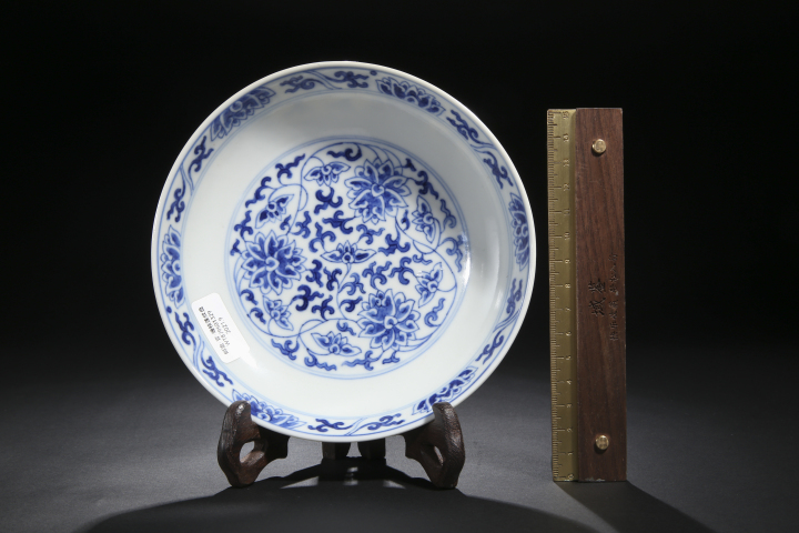 域鉴古玩】清同治·青花缠枝莲纹盘（官）拍卖价格/图片/值多少钱