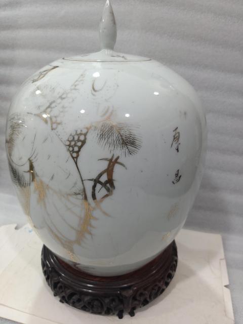古玩陶瓷【望月樓】民國墨彩描金松鶴紋描金冬瓜罐拍賣，當前價格1600元