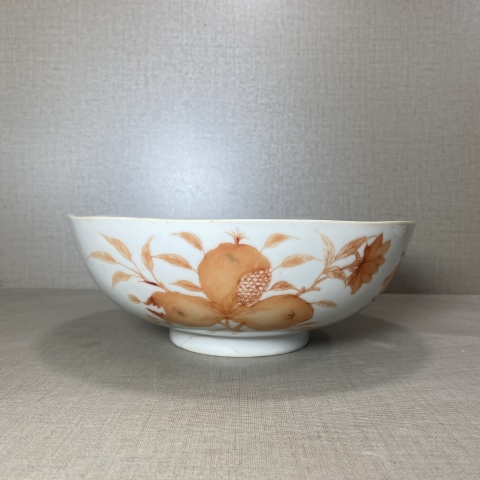 古玩陶瓷礬紅彩描金五蝠捧壽三多紋碗拍賣，當(dāng)前價(jià)格860元