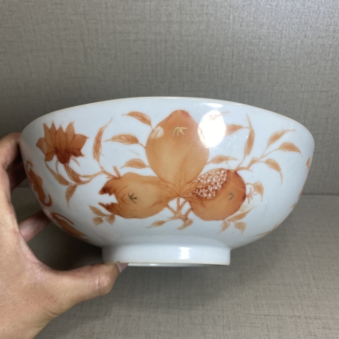 古玩陶瓷礬紅彩描金五蝠捧壽三多紋碗拍賣，當(dāng)前價(jià)格860元