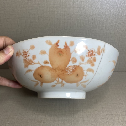 古玩陶瓷礬紅彩描金五蝠捧壽三多紋碗拍賣，當(dāng)前價(jià)格860元