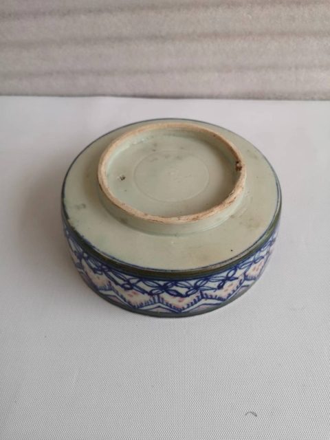古玩陶瓷晚清民國磁州窯青花加彩蓋盒底拍賣，當前價格168元