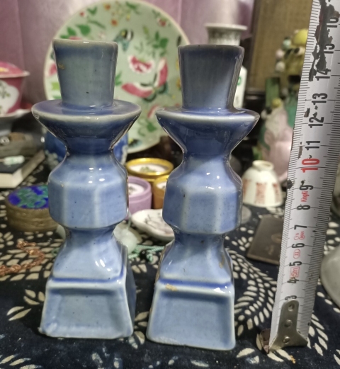古玩陶瓷民國藍釉燭臺拍賣,當前價格3200元