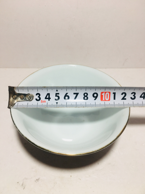 古玩陶瓷礬紅彩描金龍鳳紋茶碗拍賣，當前價格0元