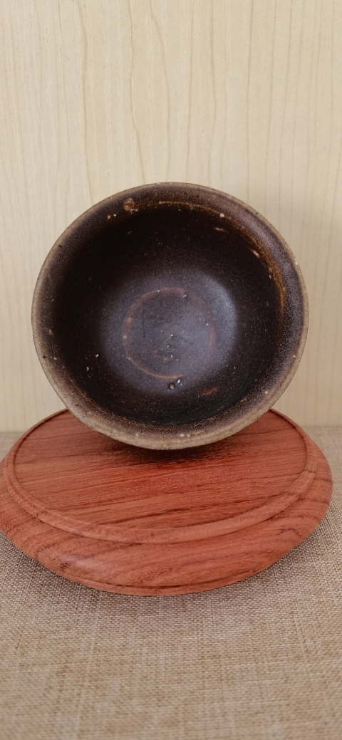 古玩陶瓷宋末元初吉州窯餅足褐釉盞拍賣(mài),當(dāng)前價(jià)格1200元