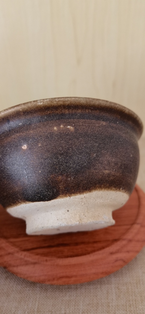 古玩陶瓷宋末元初吉州窯餅足褐釉盞拍賣(mài),當(dāng)前價(jià)格1200元