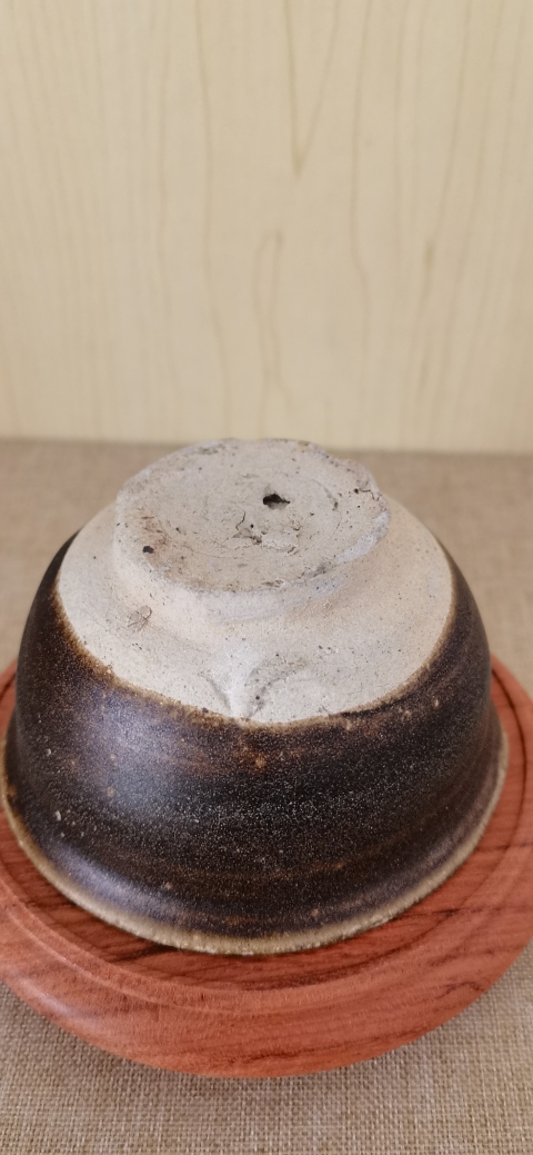 古玩陶瓷宋末元初吉州窯餅足褐釉盞拍賣(mài),當(dāng)前價(jià)格1200元