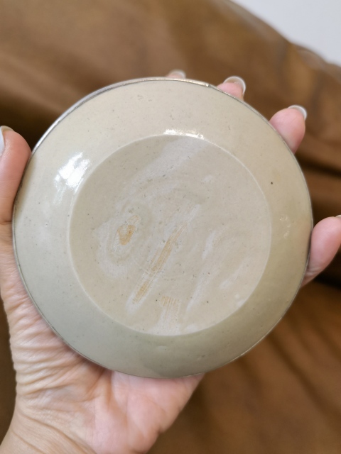 古玩陶瓷金?定窯模印蕉葉蓮紋盤（有鑒真卡）拍賣，當前價格23000元