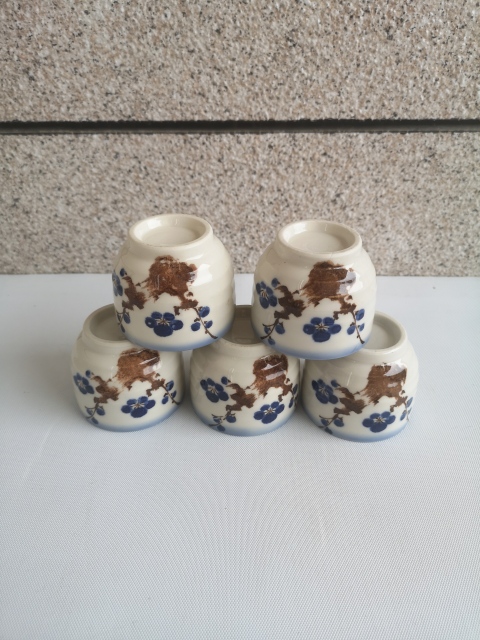 古玩陶瓷八十年代花卉紋杯一組拍賣,當前價格260元