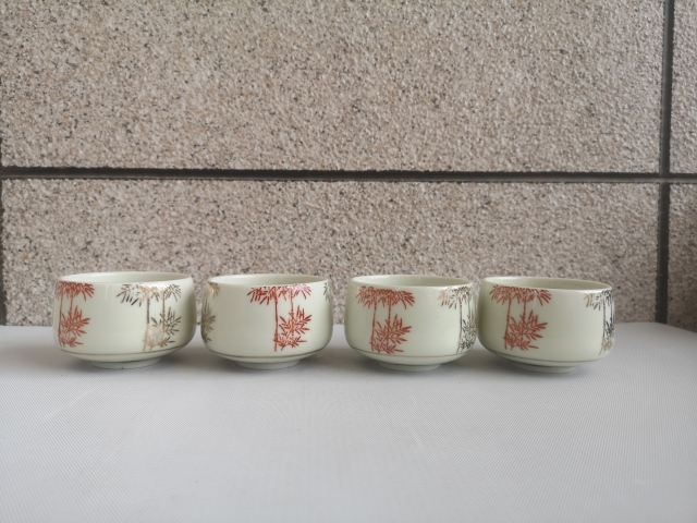 古玩陶瓷八十年代竹紋礬紅描金杯拍賣，當前價格220元