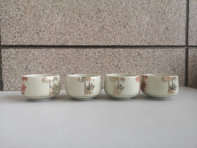 古玩陶瓷八十年代竹紋礬紅描金杯拍賣，當前價格220元