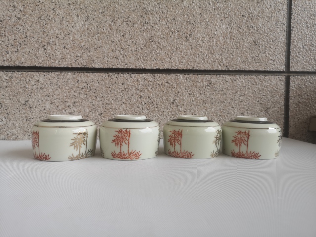 古玩陶瓷八十年代竹紋礬紅描金杯拍賣，當前價格220元