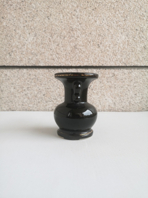 古玩陶瓷六十至八十年代黑釉盤口瓶拍賣，當前價格150元