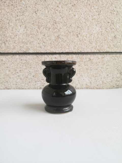 古玩陶瓷六十至八十年代黑釉盤口瓶拍賣，當前價格150元