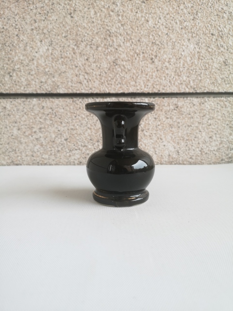 古玩陶瓷六十至八十年代黑釉盤口瓶拍賣，當前價格150元