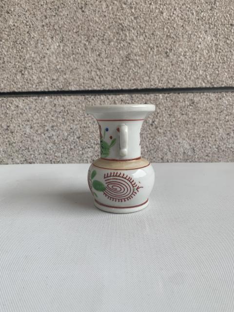 古玩陶瓷出口創(chuàng)匯期花卉紋獅耳盤口瓶拍賣,當(dāng)前價(jià)格150元