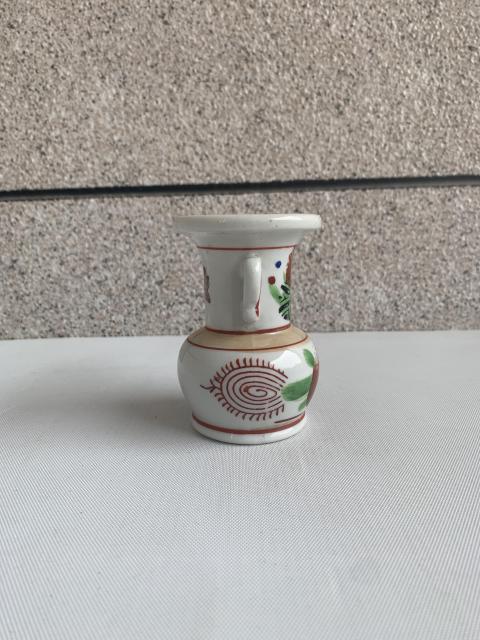 古玩陶瓷出口創(chuàng)匯期花卉紋獅耳盤口瓶拍賣,當(dāng)前價(jià)格150元