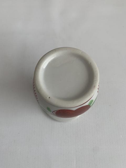 古玩陶瓷出口創(chuàng)匯期花卉紋獅耳盤口瓶拍賣,當(dāng)前價(jià)格150元