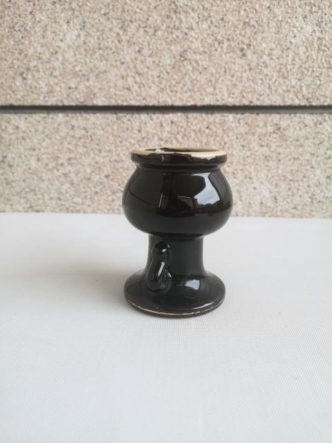 古玩陶瓷六十至八十年代黑釉盤口瓶拍賣，當前價格150元
