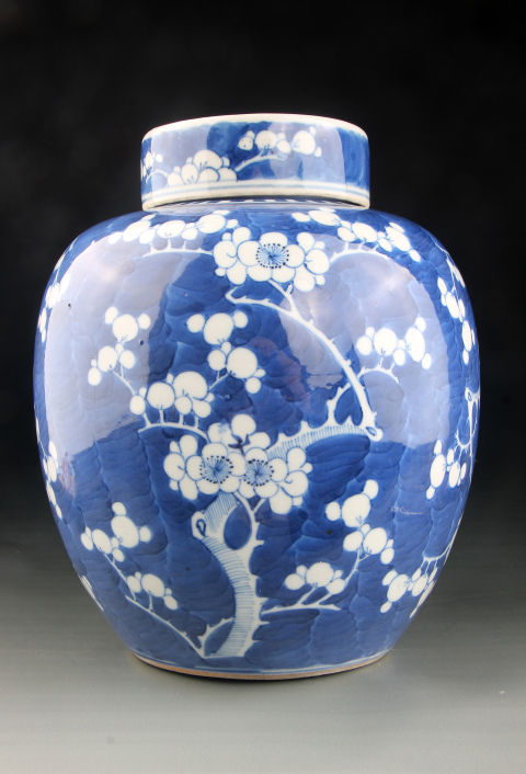 古玩陶瓷【6857】清晚期  青花冰梅紋大蓋罐拍賣，當前價格5200元