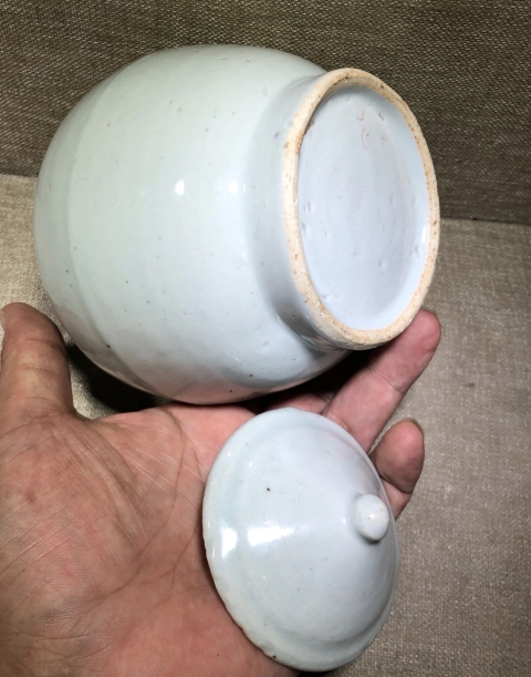 古玩陶瓷明代白釉蓮子蓋罐拍賣，當前價格5600元